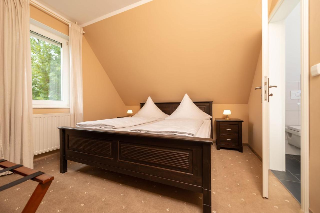 Hotel Wasserschloesschen Naumbourg Extérieur photo